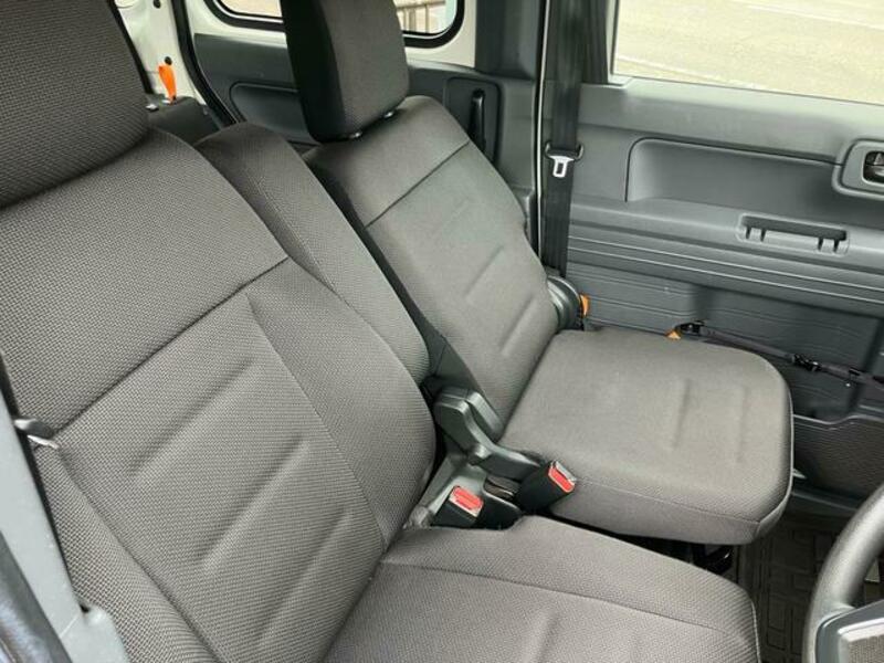 N-VAN