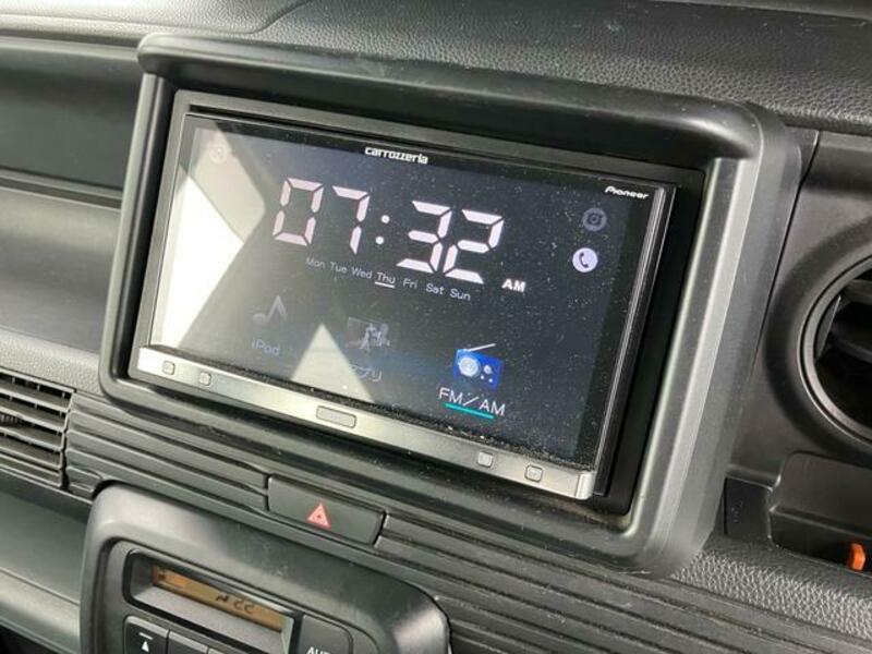N-VAN