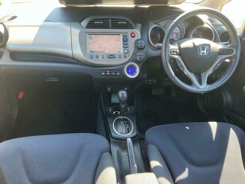 FIT HYBRID