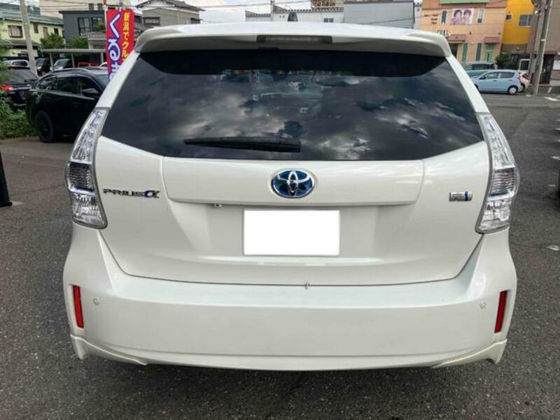 PRIUS ALPHA