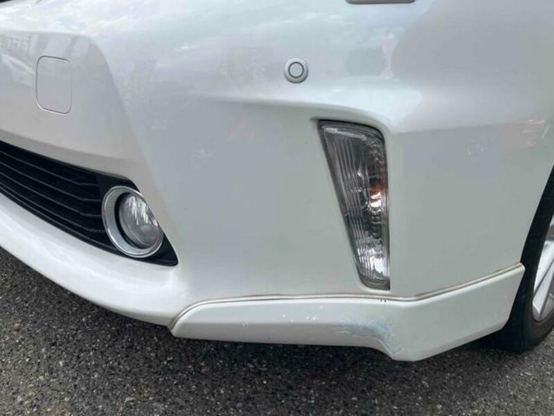 PRIUS ALPHA