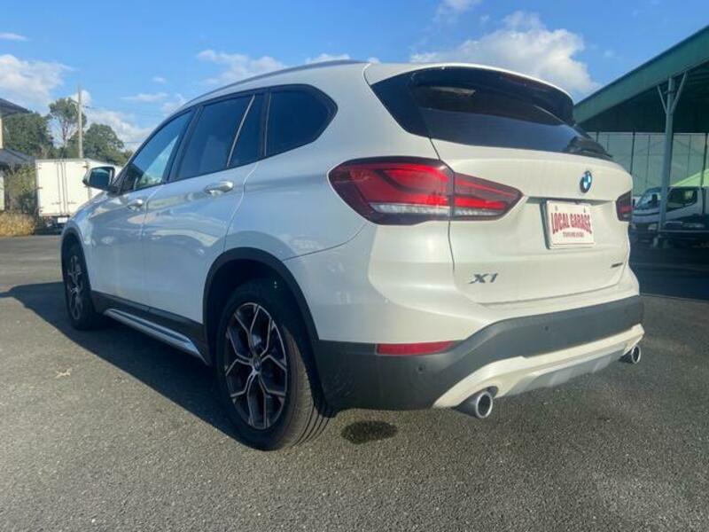 X1