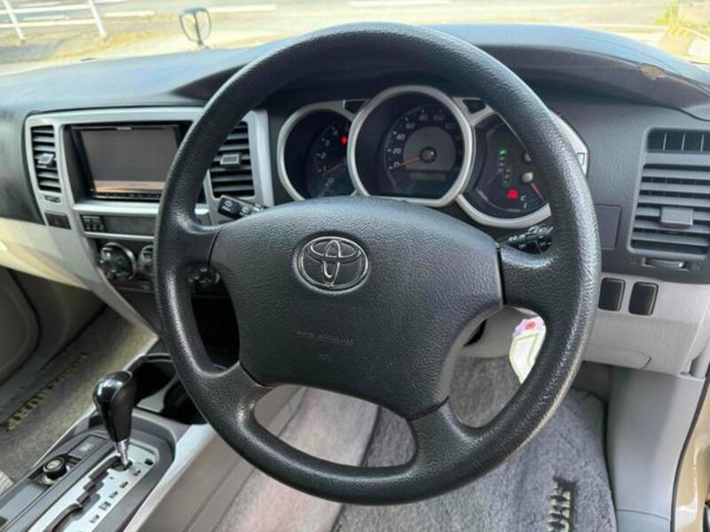 HILUX SURF
