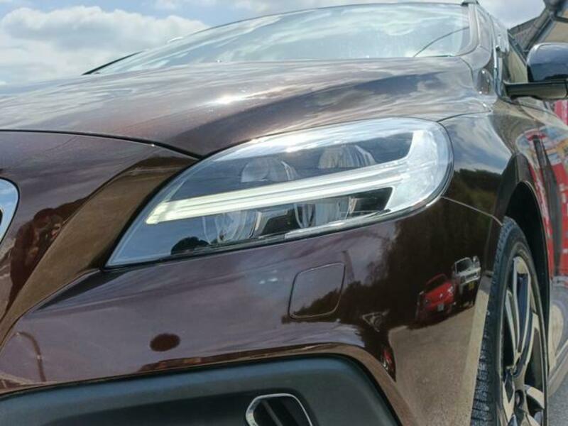 V40