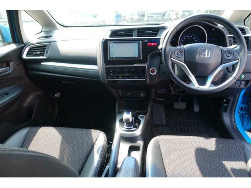 FIT HYBRID