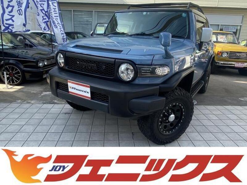 TOYOTA FJ CRUISER