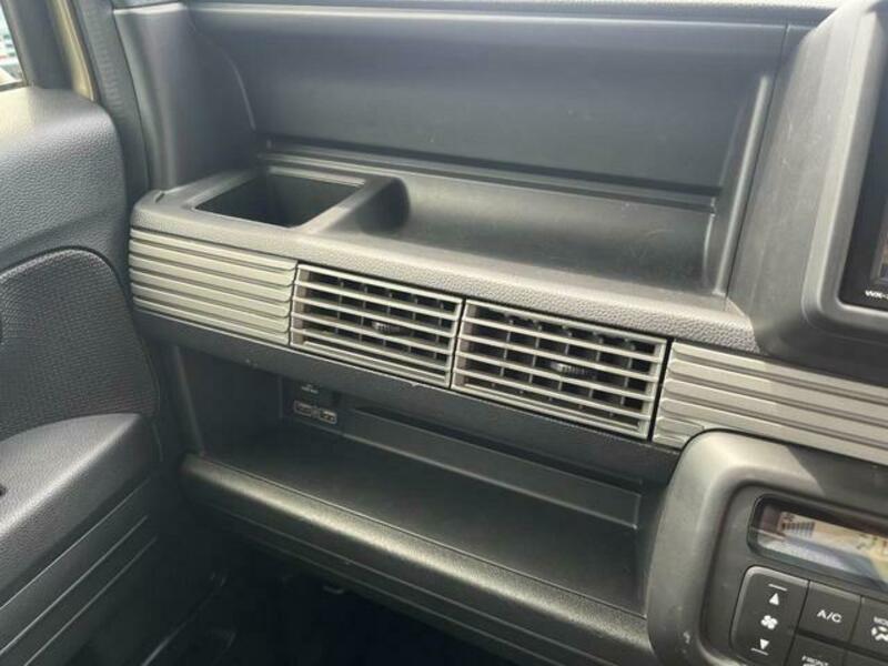N-VAN