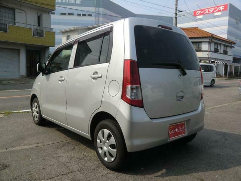 WAGON R