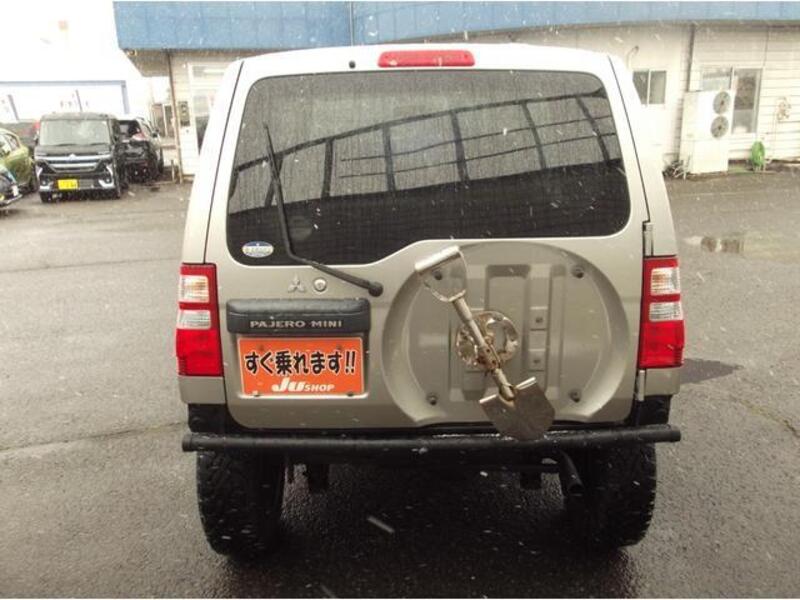 PAJERO MINI