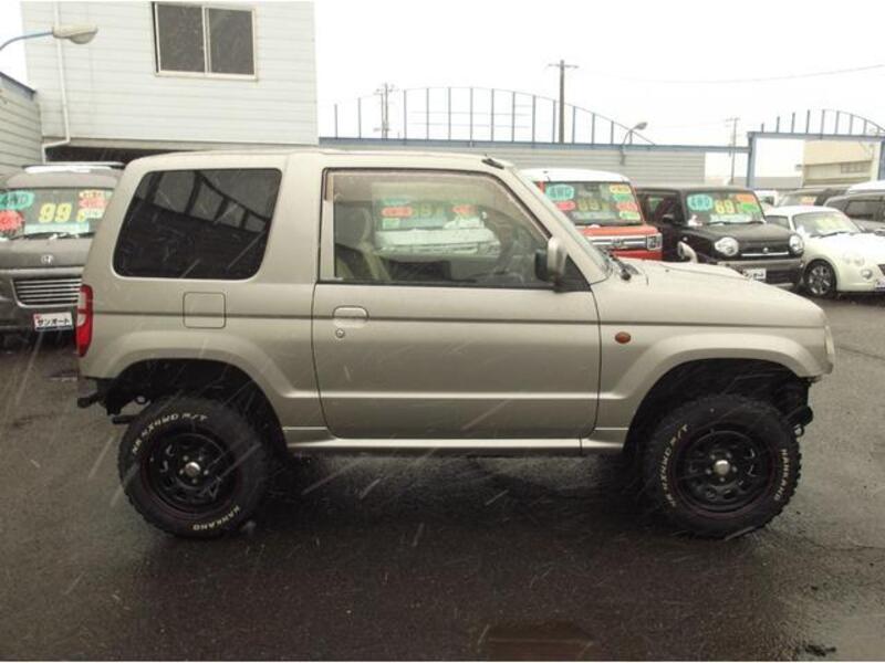 PAJERO MINI