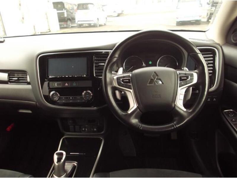 OUTLANDER PHEV