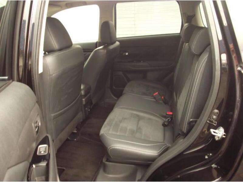 OUTLANDER PHEV