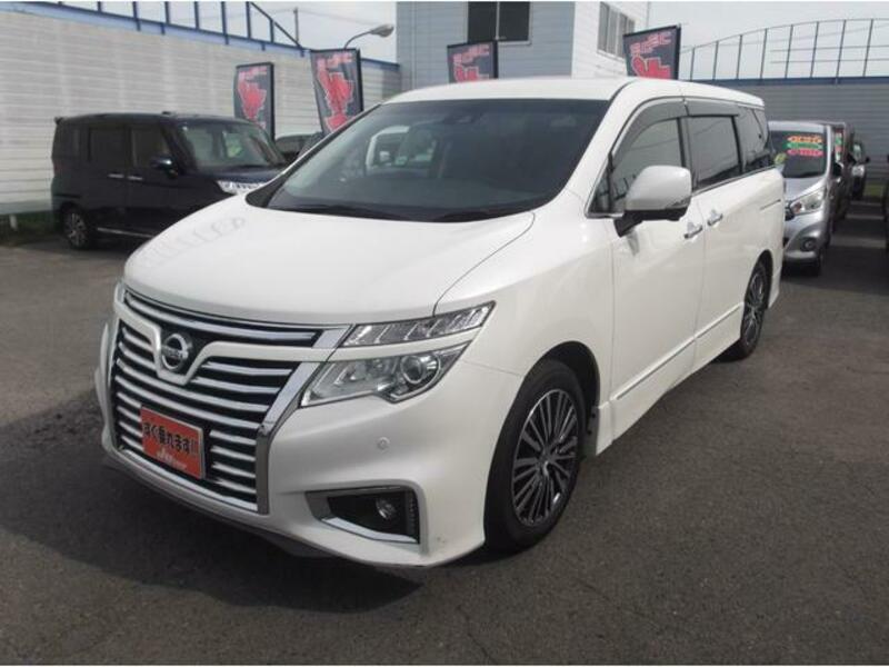 NISSAN ELGRAND