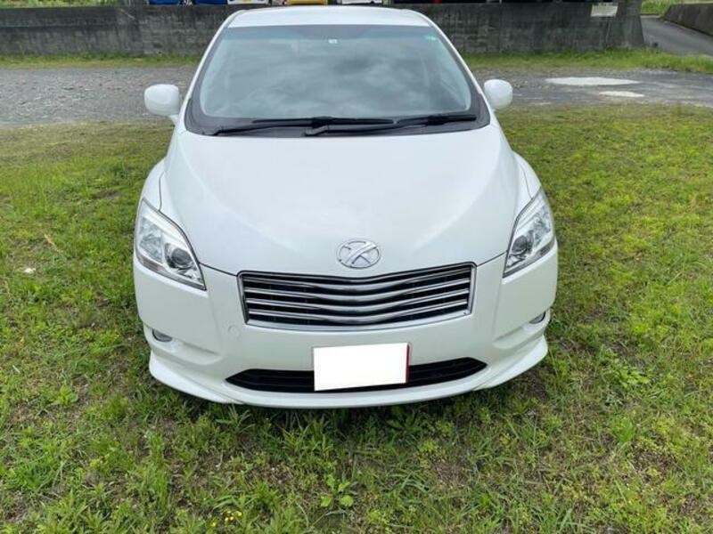 TOYOTA MARK X ZIO