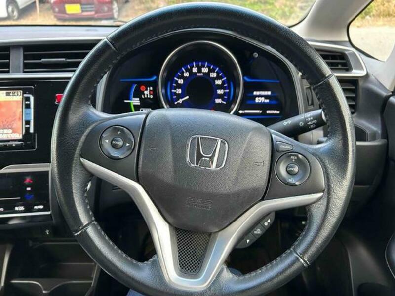 FIT HYBRID