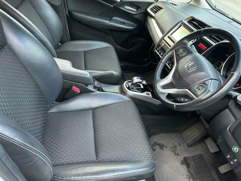 FIT HYBRID