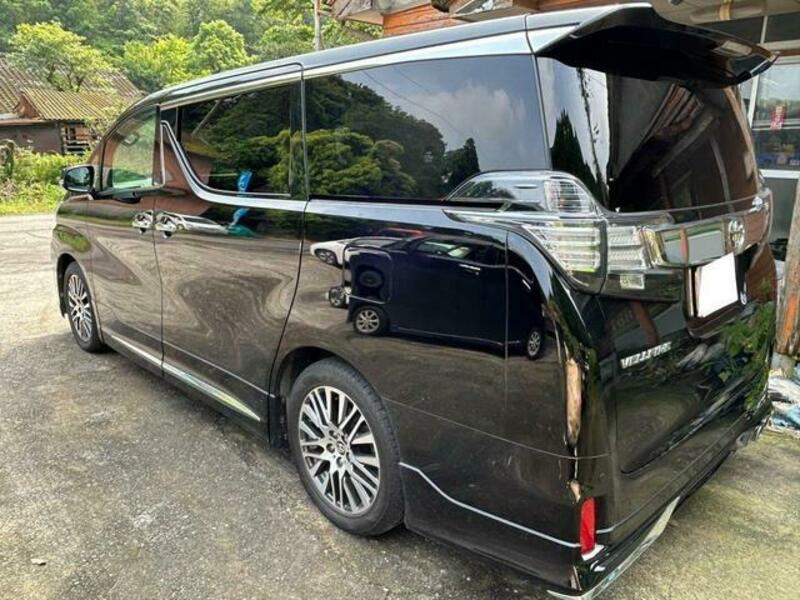 VELLFIRE