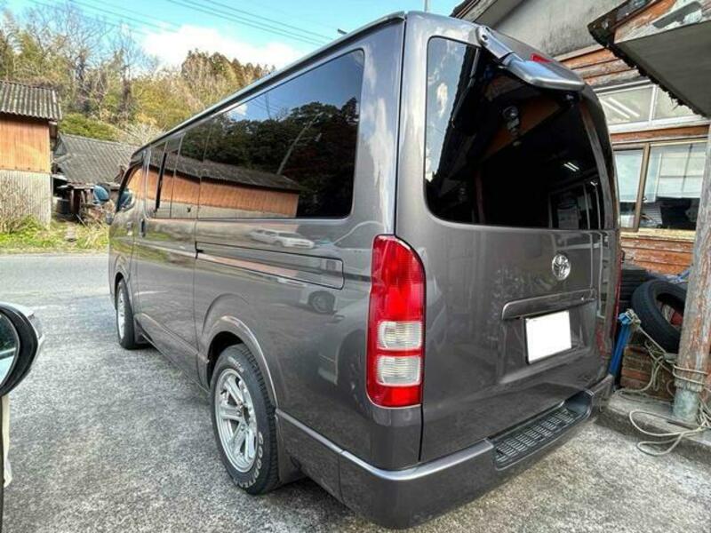 HIACE VAN