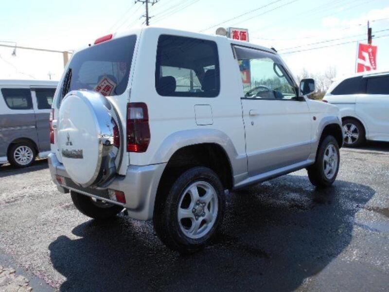 PAJERO MINI