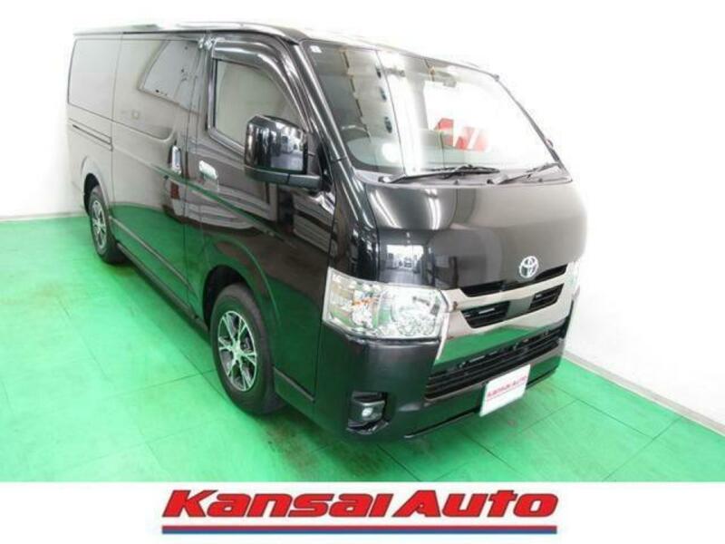 TOYOTA HIACE VAN