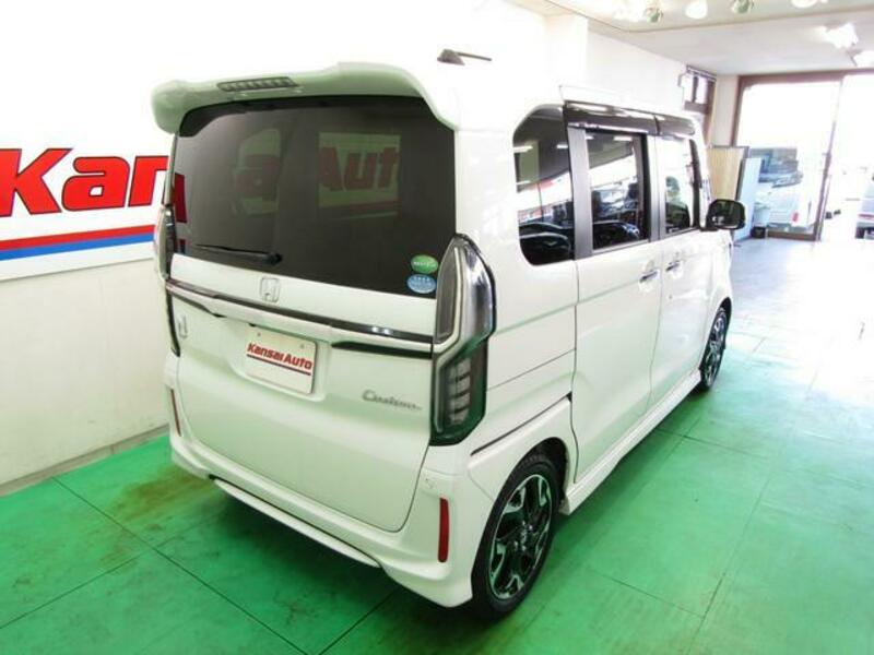 N BOX CUSTOM
