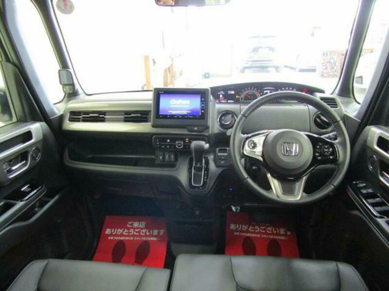 N BOX CUSTOM
