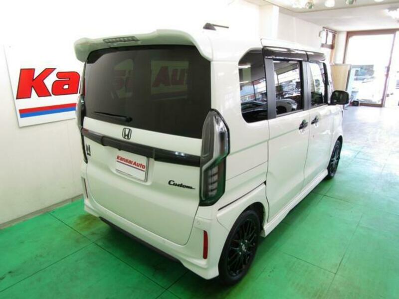 N BOX CUSTOM