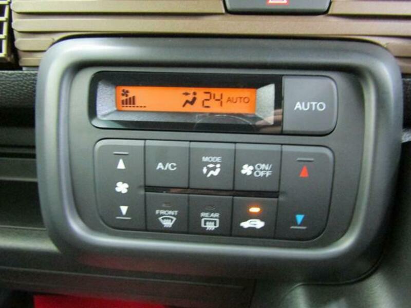 N-VAN