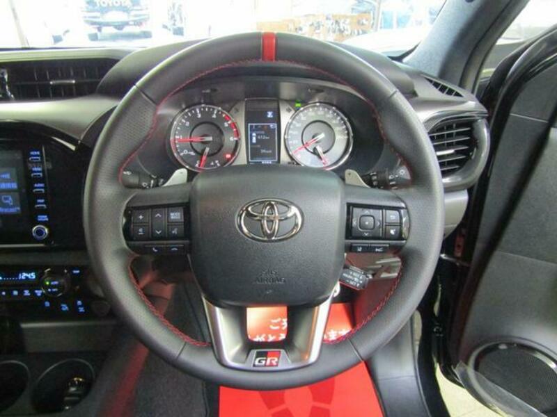 HILUX