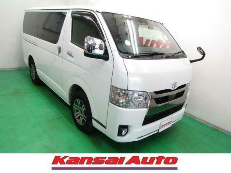 TOYOTA HIACE VAN
