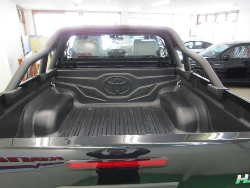 HILUX
