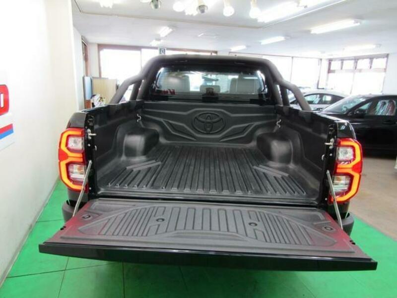 HILUX
