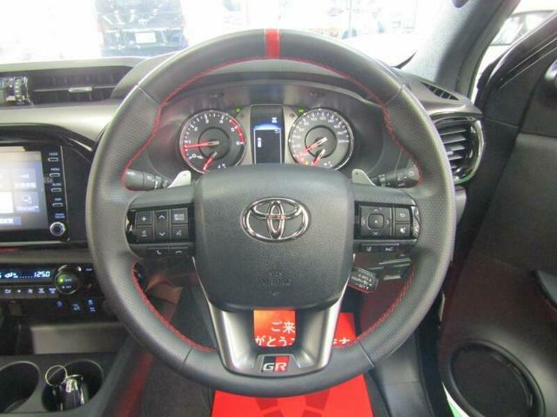 HILUX