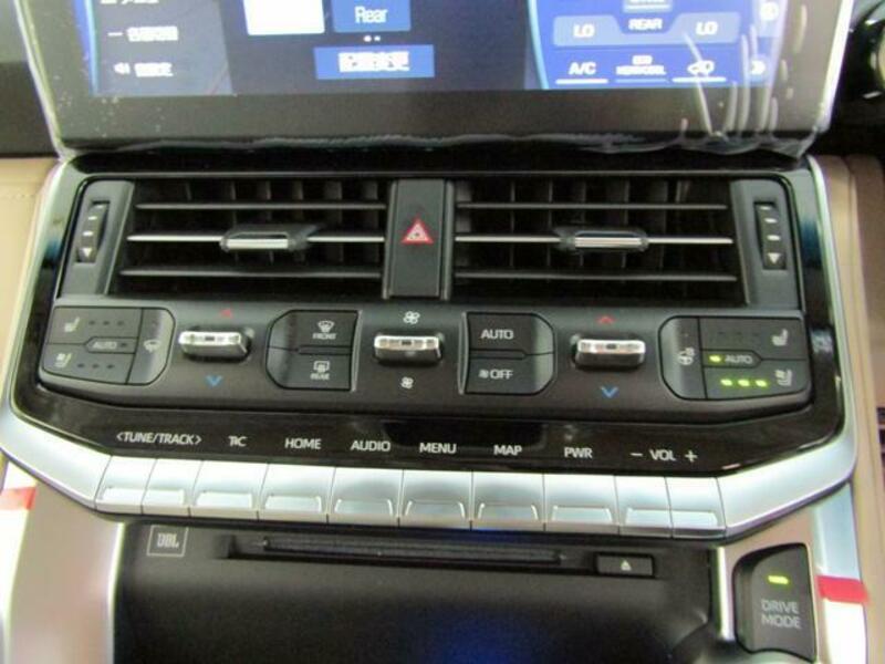LAND CRUISER
