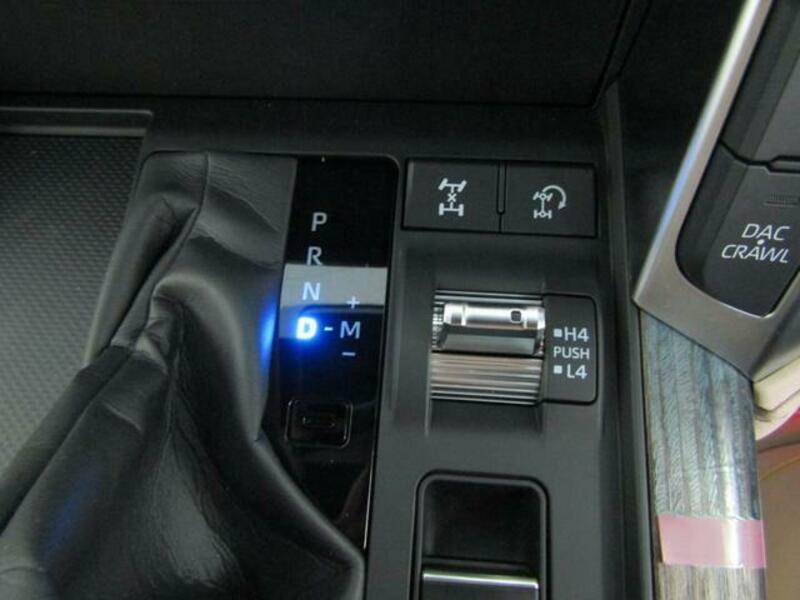 LAND CRUISER