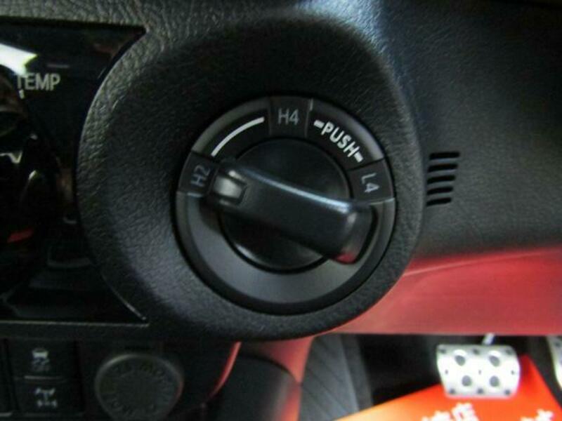 HILUX