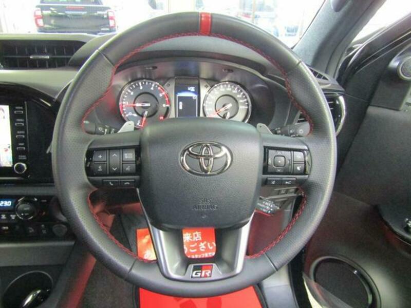 HILUX