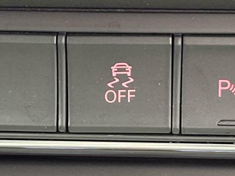 Q3