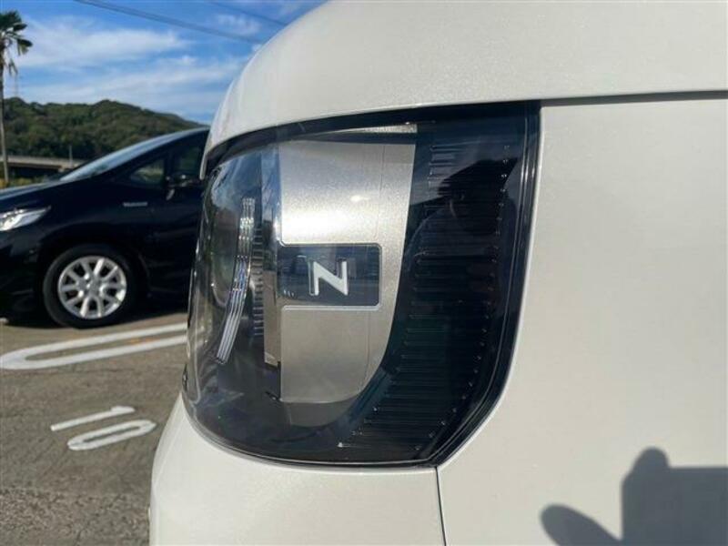 N BOX