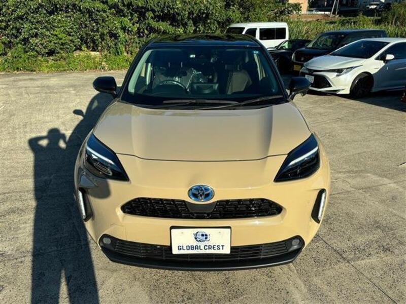 YARIS CROSS