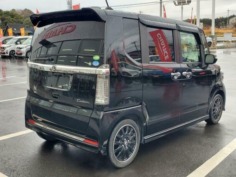 N BOX CUSTOM