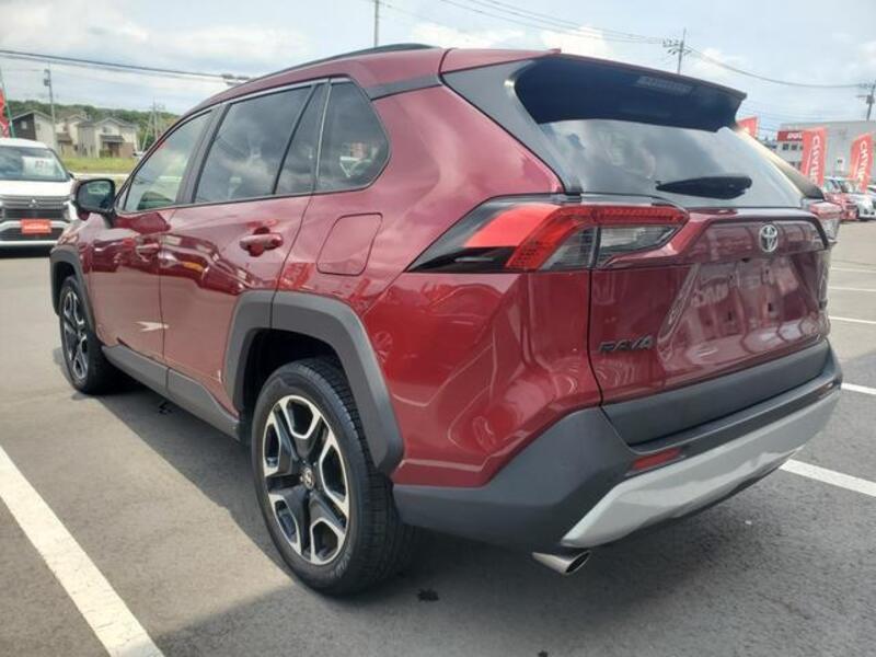 RAV4