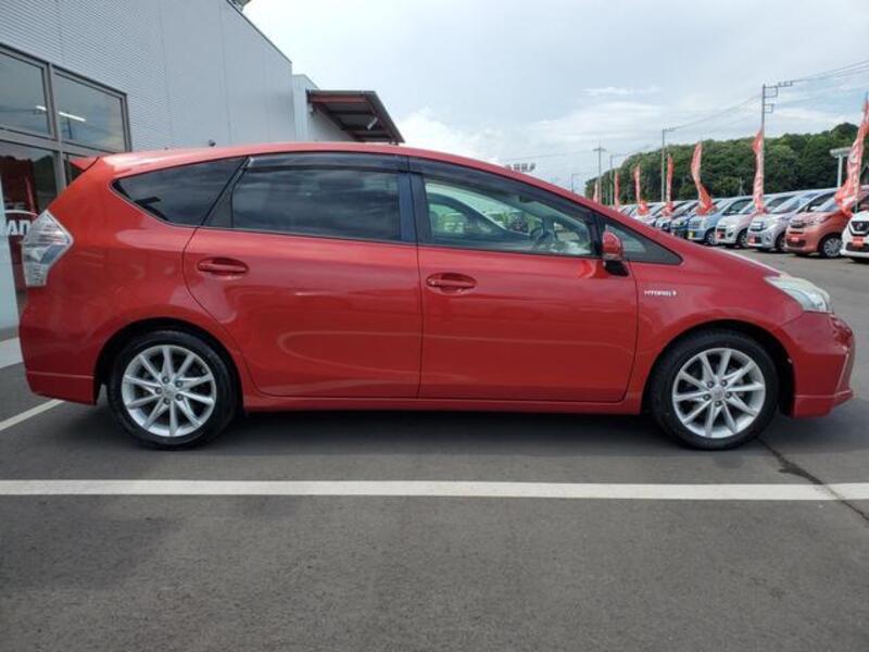PRIUS ALPHA