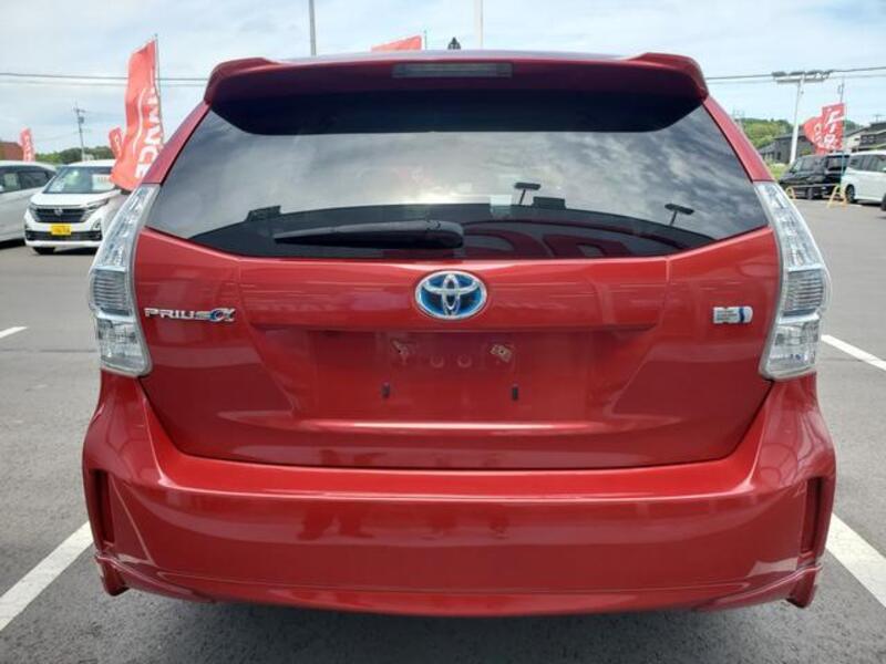PRIUS ALPHA