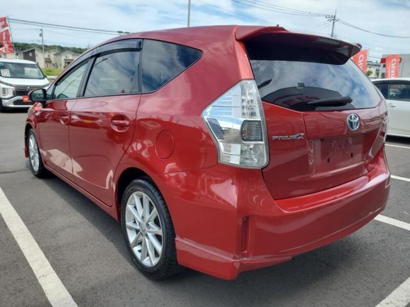 PRIUS ALPHA