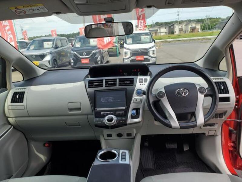 PRIUS ALPHA