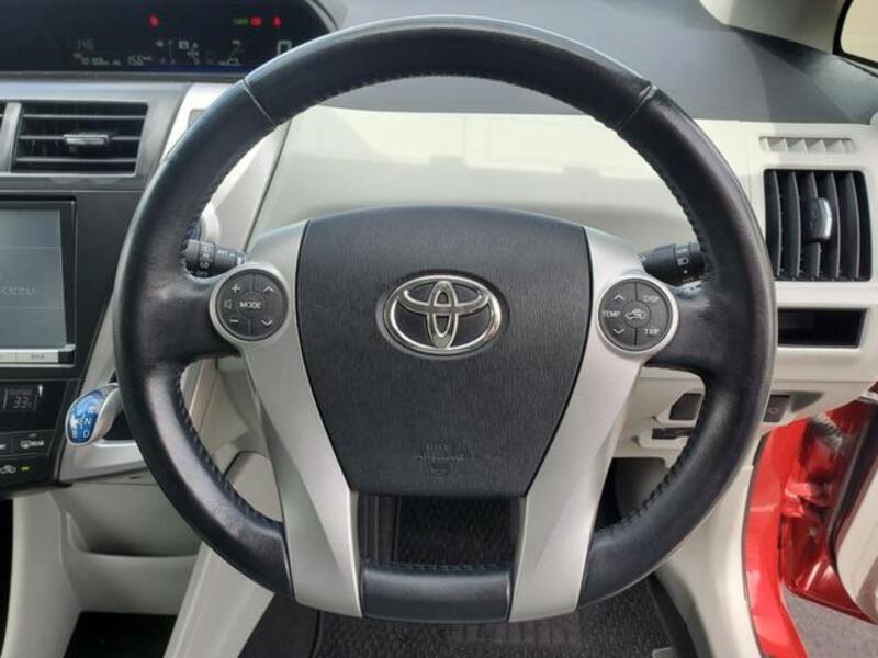 PRIUS ALPHA
