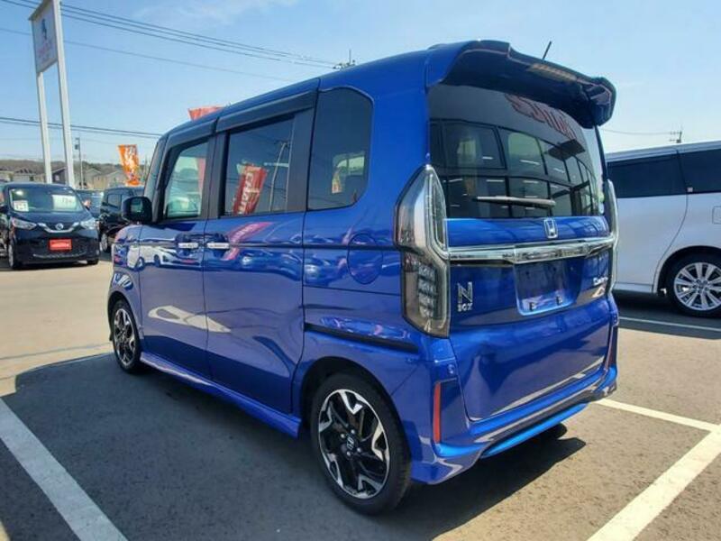 N BOX CUSTOM