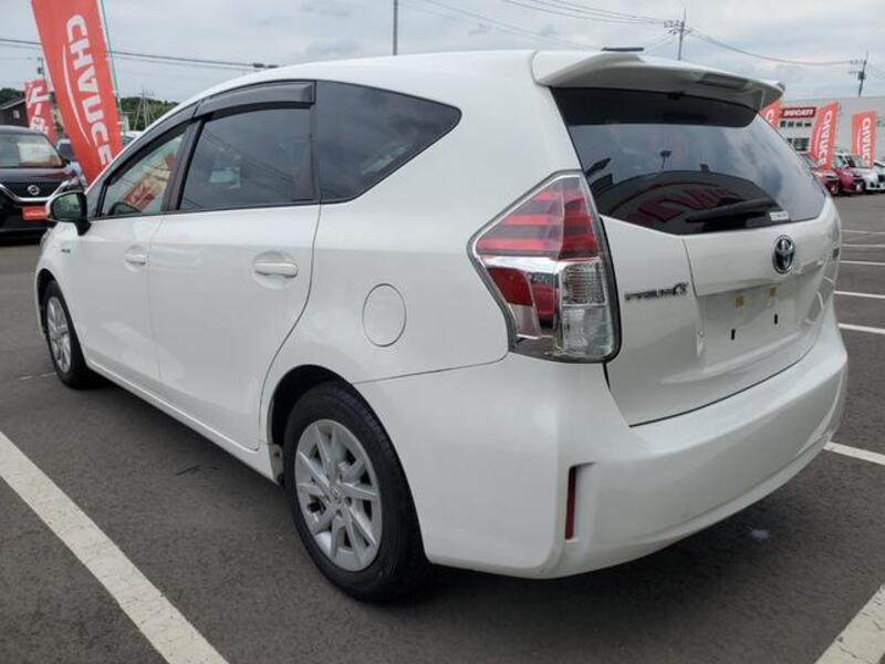 PRIUS ALPHA