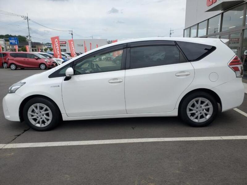 PRIUS ALPHA